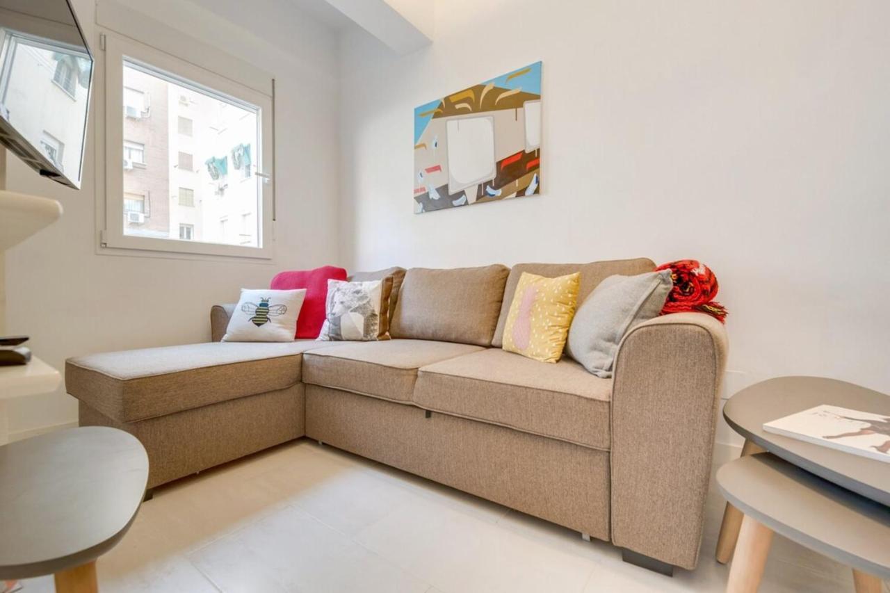 Nice And Cozy Apartment In Delicias Мадрид Екстериор снимка